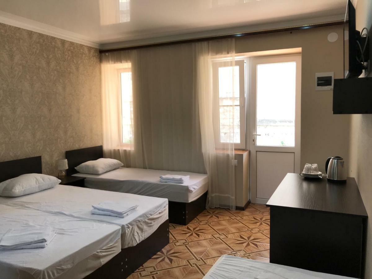 Ainar Hotel Gagra Buitenkant foto